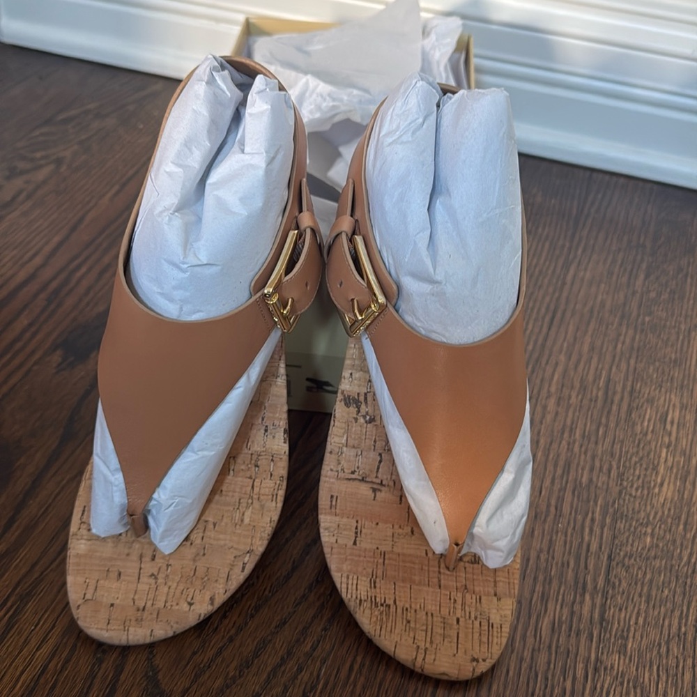 Michael Kors Sandal -9m NWT